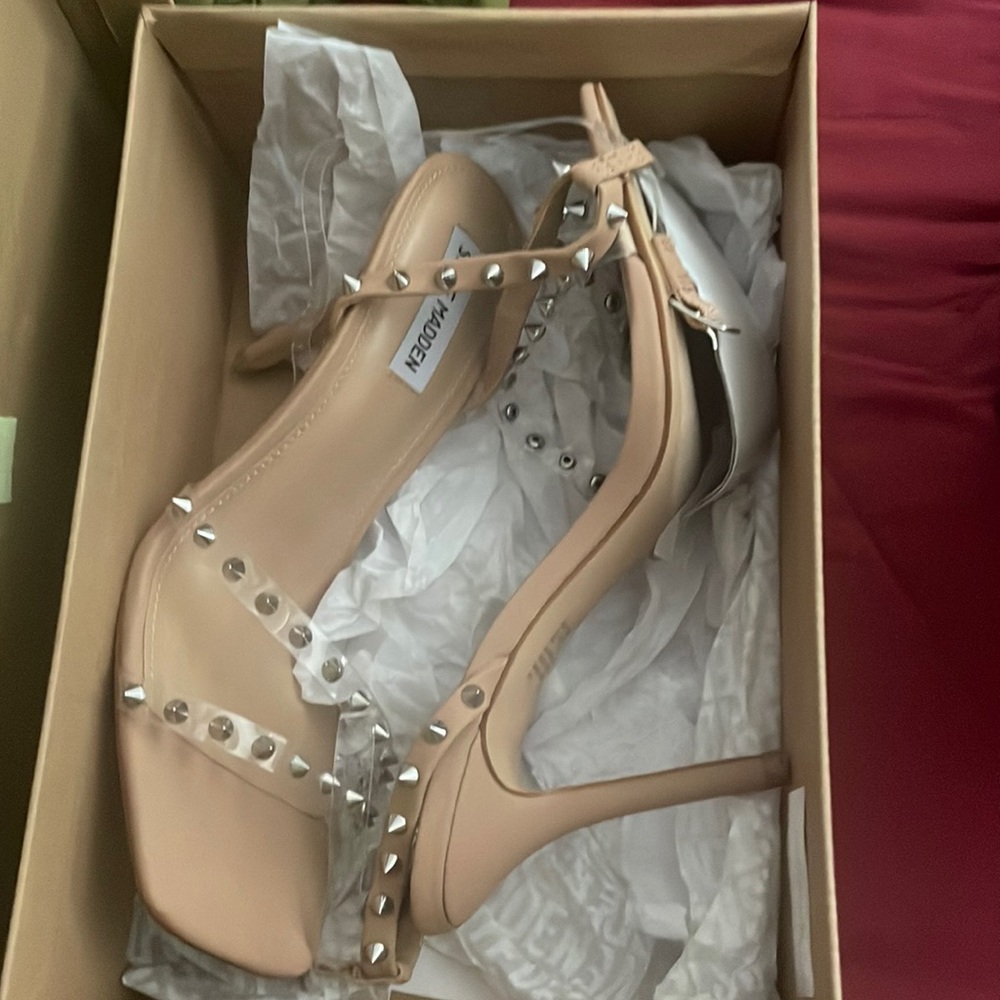 Steve Madden solution clear